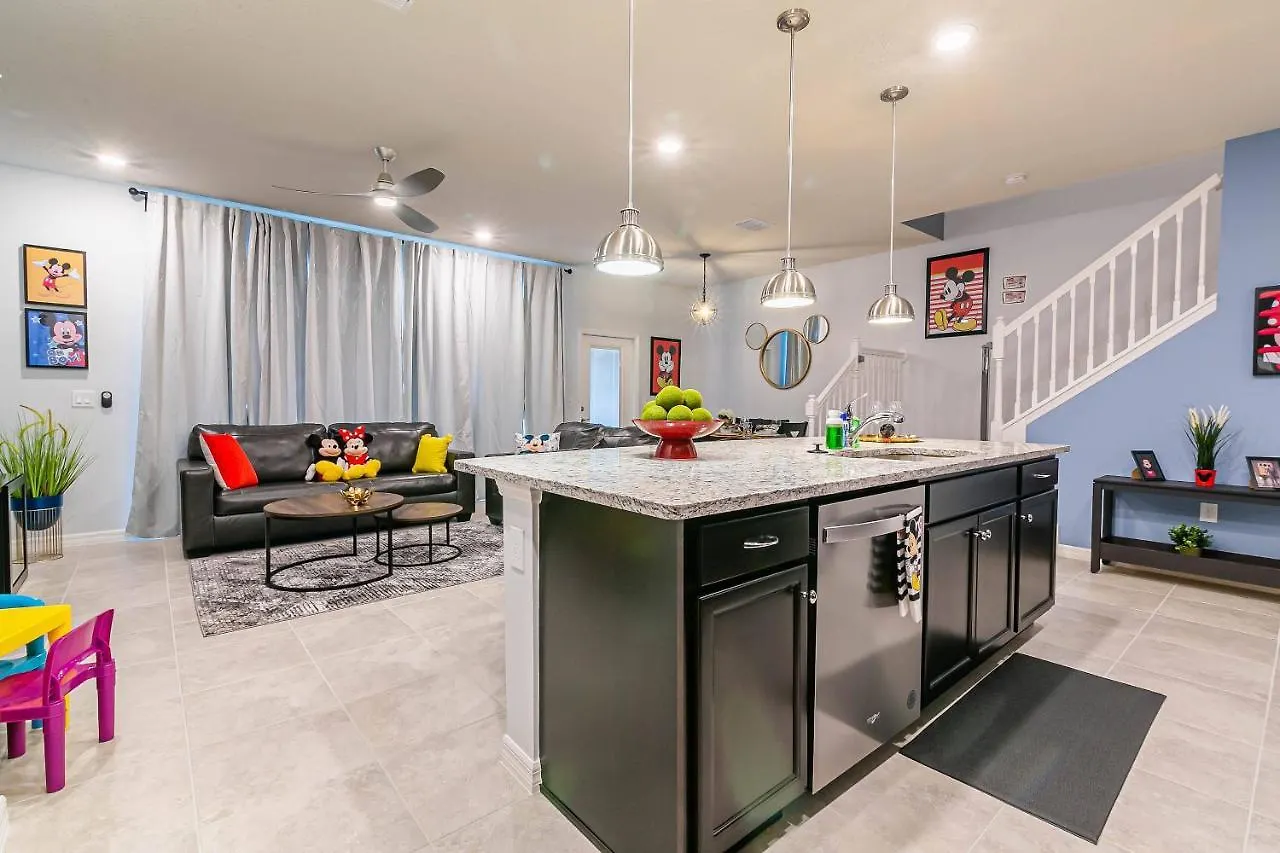 Spacious Home W Private Pool Gameroom In Resort Davenport Holiday home